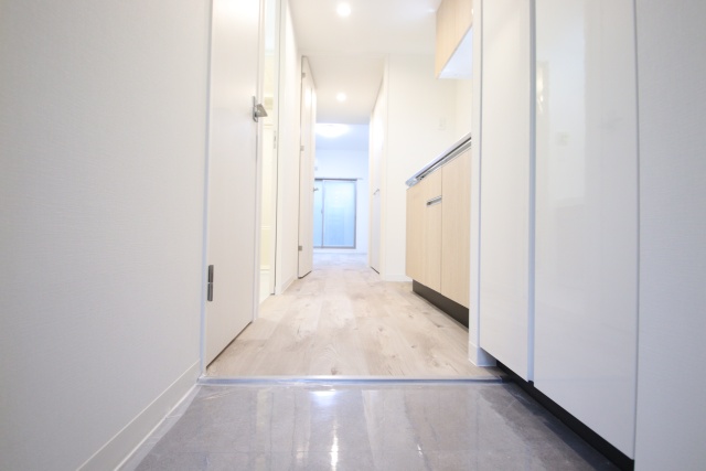 玄関　※別部屋の参考写真です※