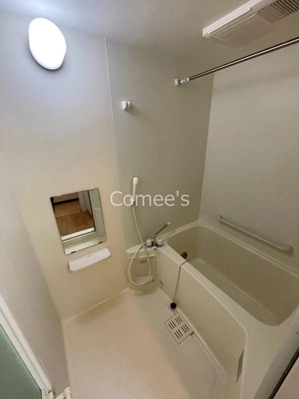 バス・シャワールーム　バスルーム