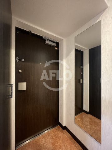 玄関　プレジオ新大阪EURO　玄関