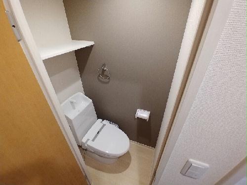 トイレ　トイレ：温水洗浄便座つき