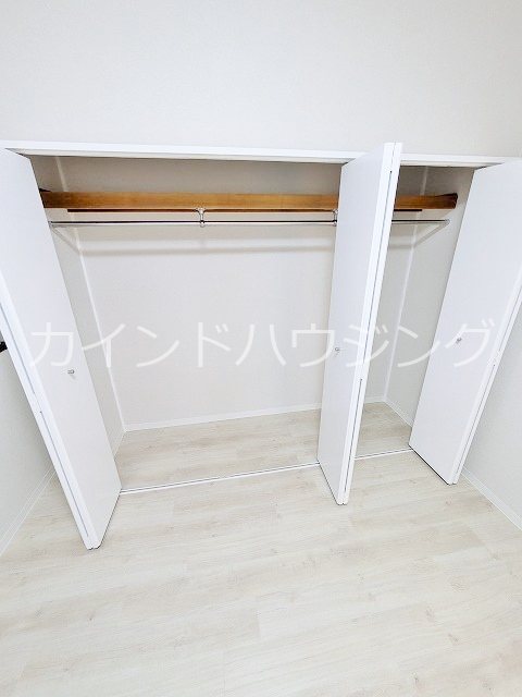 収納　洋室収納