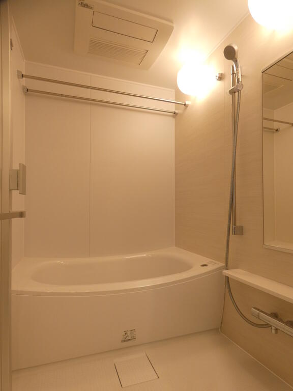 バス・シャワールーム　バス