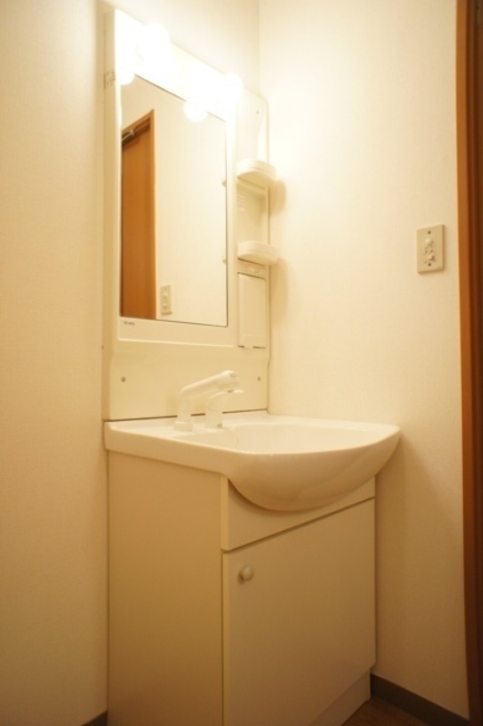 洗面設備　図面と現状に相違がある場合には現状を優先