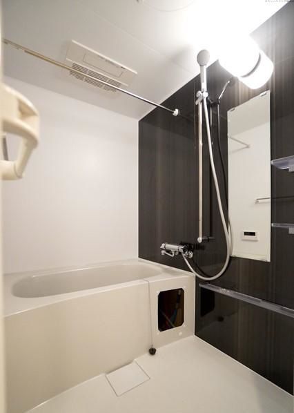 バス・シャワールーム　※別部屋の参考写真となります※現況優先※