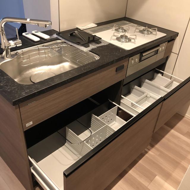 キッチン　※写真は同タイプ住戸です。