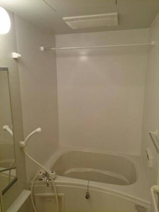バス・シャワールーム　浴室
