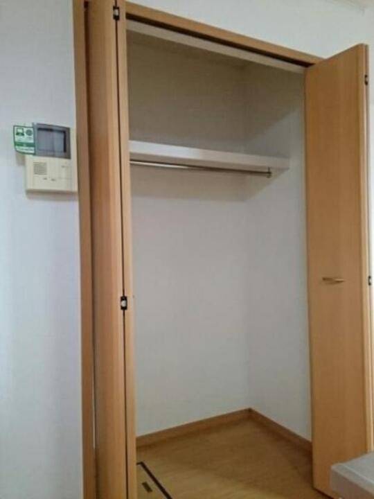 収納　クローゼット