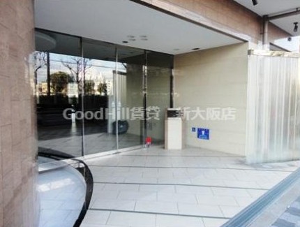 エントランス　SERENITE（セレニテ）新大阪弐番館