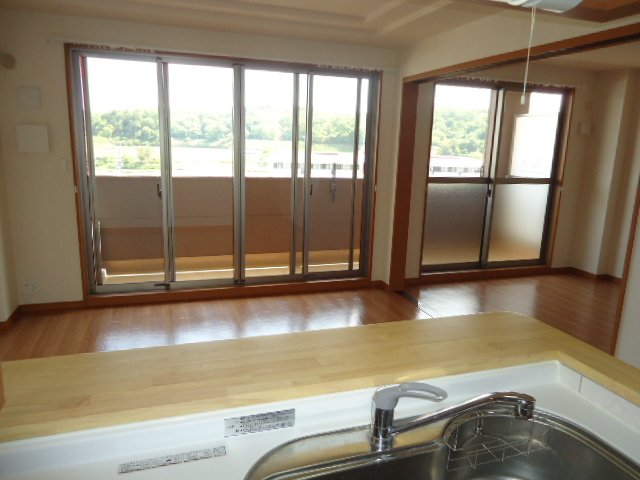 居室・リビング　リビング