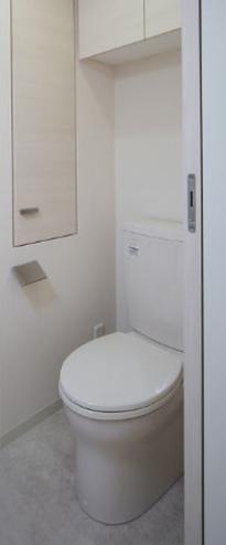 トイレ　別部屋のお写真です。