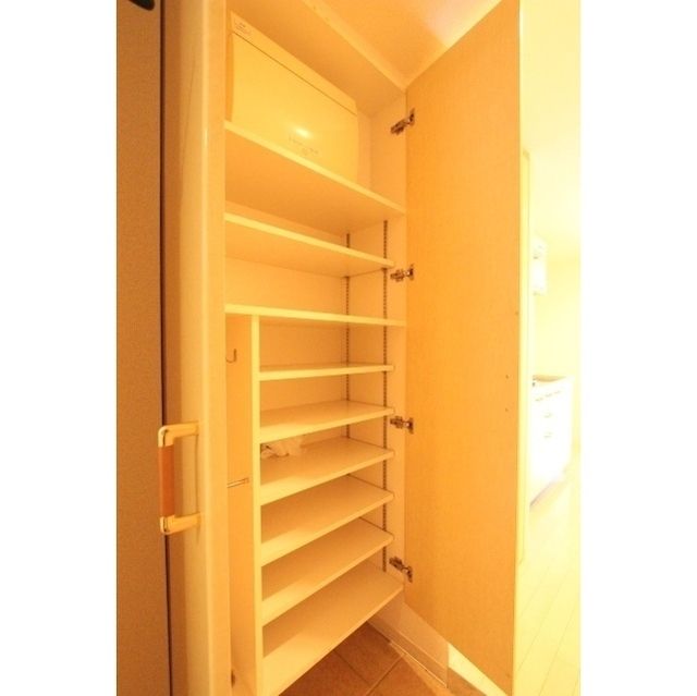 収納　※同タイプ別部屋写真