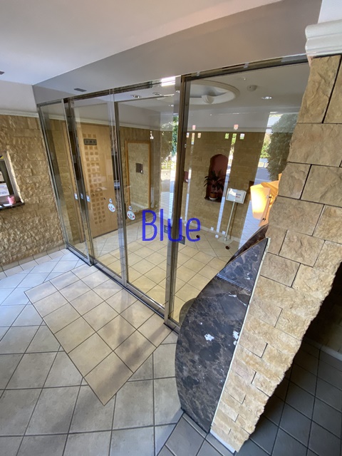 エントランス　同じ仕様