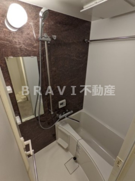 バス・シャワールーム　【BPRレジデンス大阪本町Q】浴室乾燥機付きお風呂
