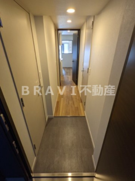 玄関　【BPRレジデンス大阪本町Q】きれいな内装です