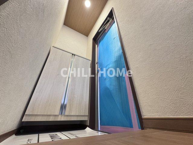 玄関　当社、チルホームのHPもご覧ください(^^)/物件情報多数♪
