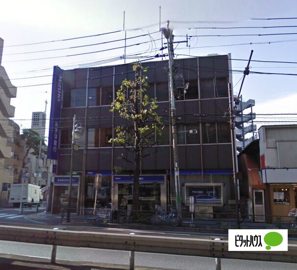 銀行　みずほ銀行高井戸特別出張所（銀行）まで1056m