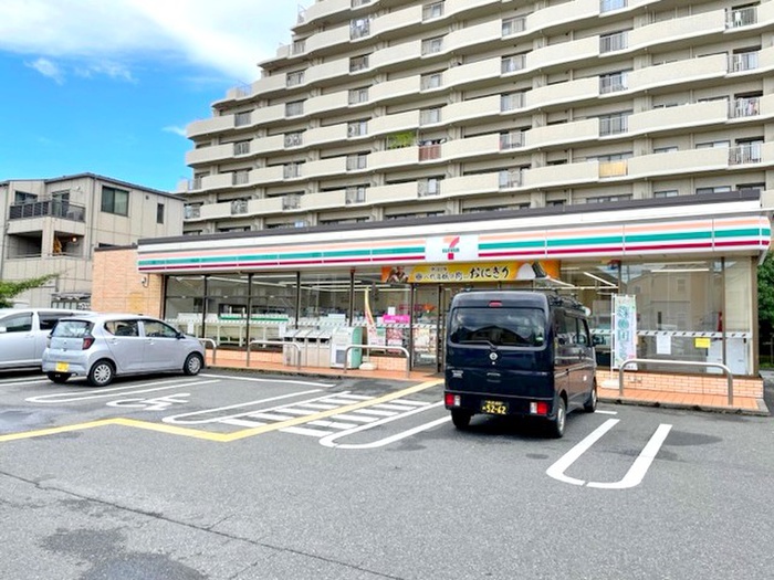 コンビニ　セブン-イレブン 志木幸町３丁目店（コンビニ）まで230m