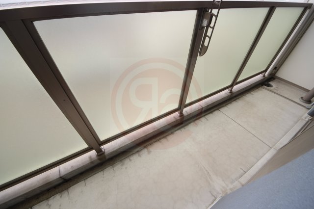 バルコニー　お洗濯にも便利なバルコニー付き