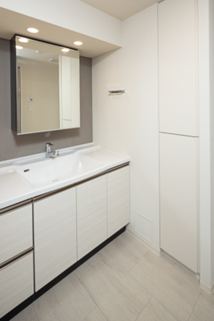 洗面設備　※写真は同タイプ住戸です。