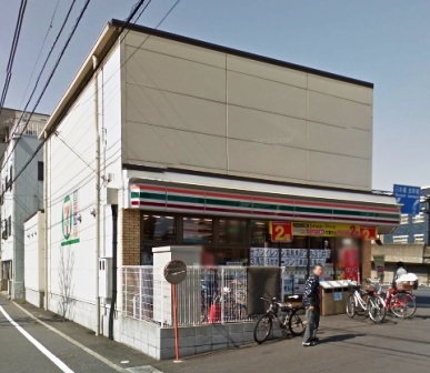 コンビニ　セブンイレブン 葛飾水戸街道四つ木店（コンビニ）まで675m