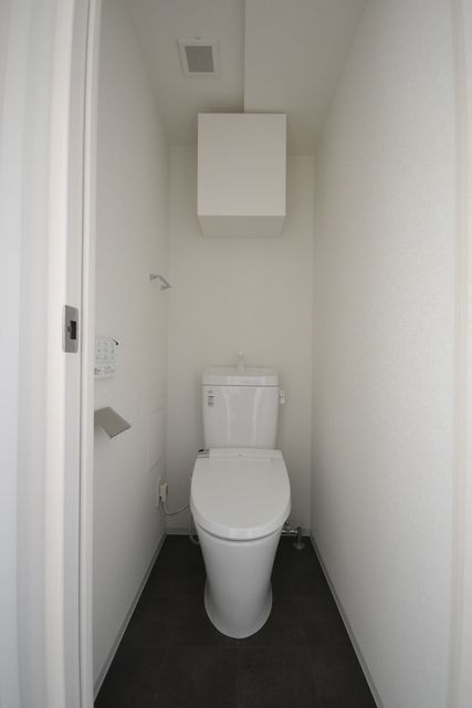 トイレ　※別号室の参考写真