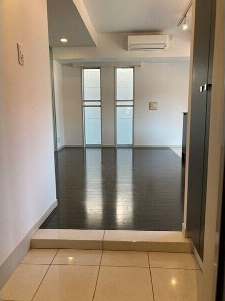 玄関　他号室参考画像