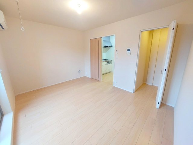その他部屋・スペース　★明るいフローリングのお部屋です★