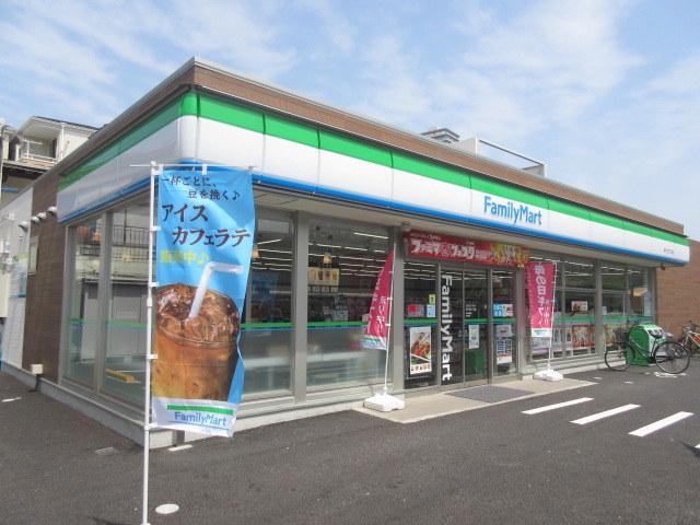 コンビニ　ファミリーマート（コンビニ）まで89m