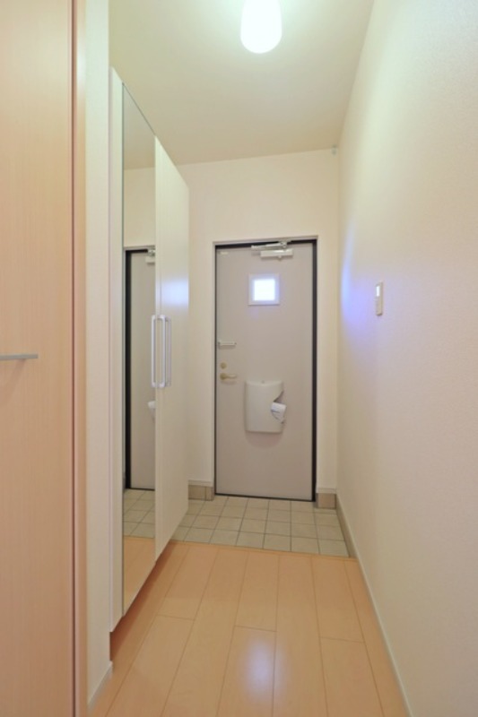 玄関　図面と現状に相違がある場合には現状を優先