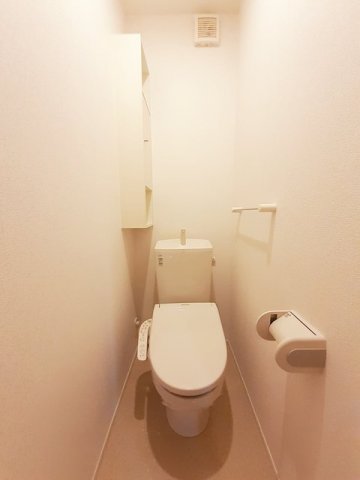 トイレ　ゆったりとした空間のトイレです