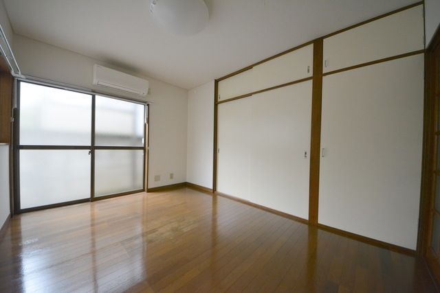 居室・リビング　内装