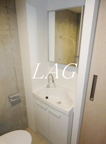 洗面設備　独立洗面台です。