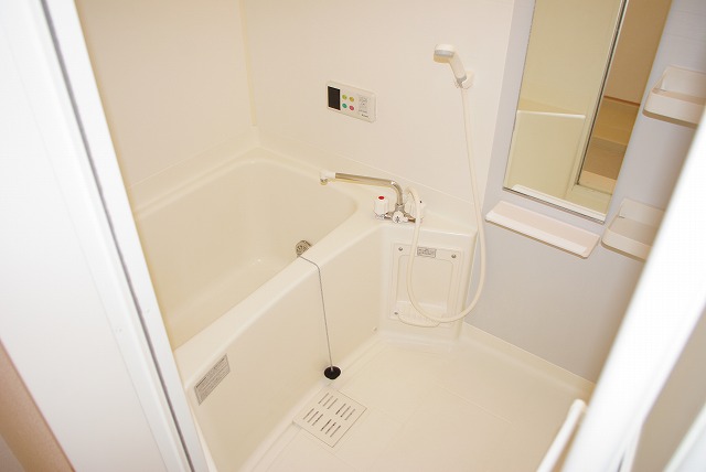 バス・シャワールーム　きれいなお風呂です