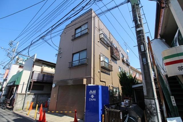 建物外観　★駅前なのに静かな環境です・スーパーやコンビニ近くて便利で…