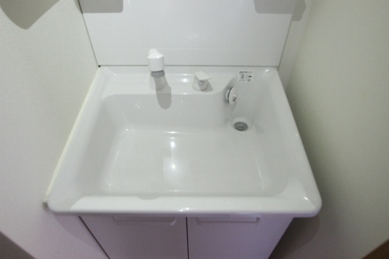 洗面設備　※別号室の写真です。