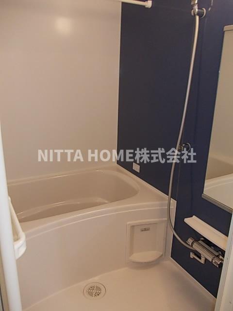 バス・シャワールーム　追い炊き機能・浴室乾燥機も設置済み◎