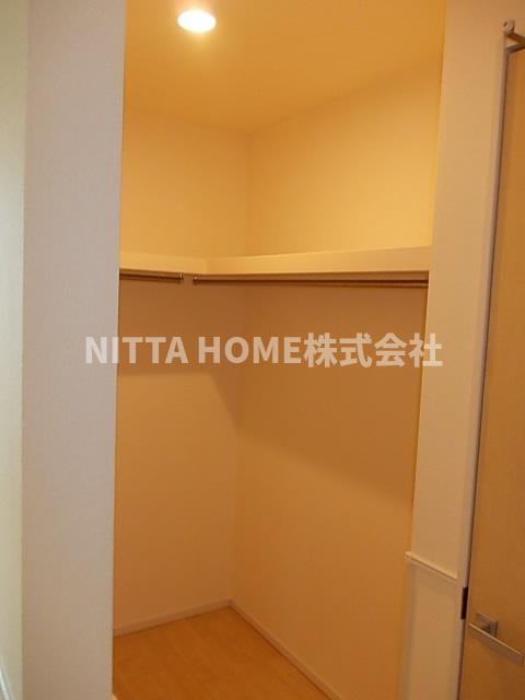 収納　ウォークインクローゼットです♪