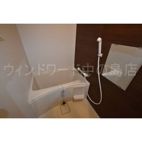 バス・シャワールーム　詳細は、ウィンドワード中の島までご相談下さい。