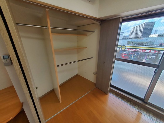 収納　※別部屋の写真です