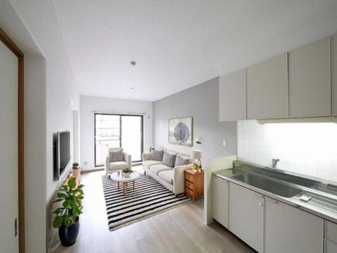 居室・リビング　CGで家具等を配置したもので家具等は含まれません