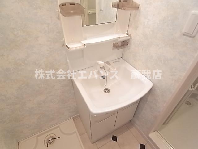 洗面設備　独立洗面化粧台付き