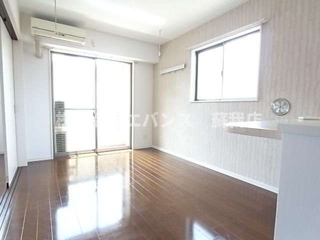 居室・リビング　ゆったりとした居間です