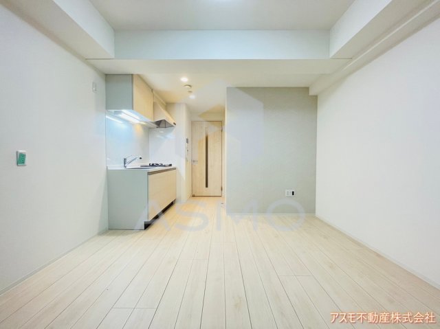 居室・リビング　同マンション別部屋参考写真