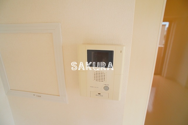 セキュリティ　女性の方でも安心のモニター付きオートロック♪