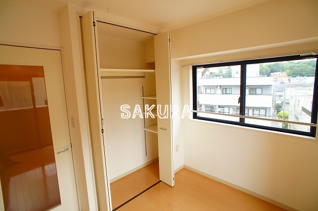 収納　お荷物の多い方でも安心のクローゼット付き♪