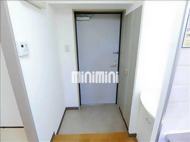 玄関　スッキリとした玄関です。