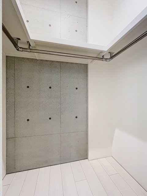 収納　ウォークインクローゼット