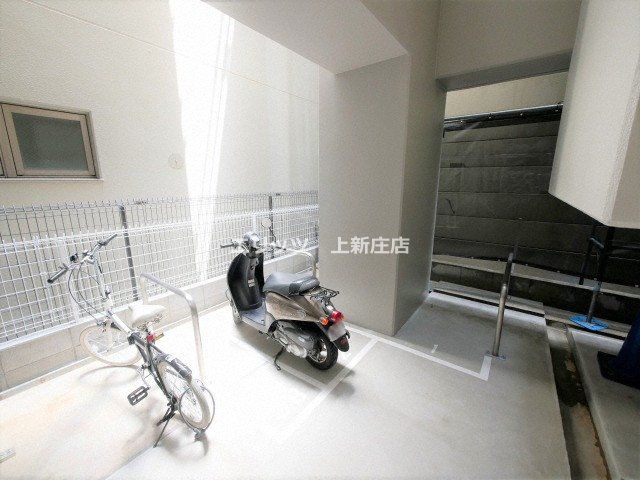 駐車場　駐輪場