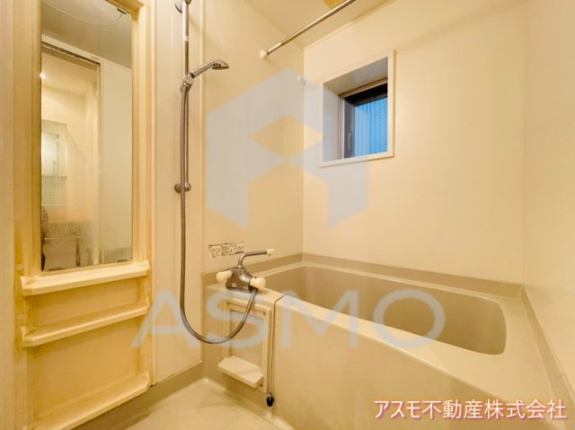 バス・シャワールーム　同マンション別部屋参考写真