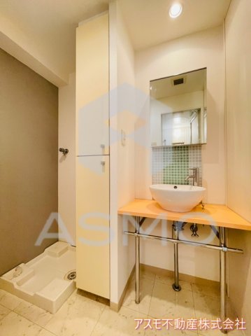 洗面設備　同マンション別部屋参考写真